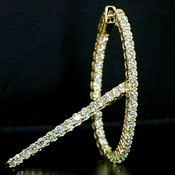 Delicate 2Ct Round Cut VVS1/D Diamond Huggie Hoop - Picture 2 of 4